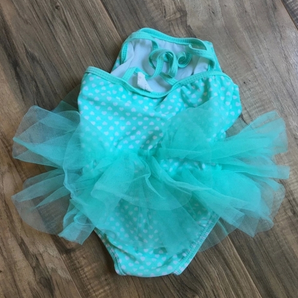 Girl's OP 1 Piece Heart Swimsuit with Skirt - Picture 4 of 11